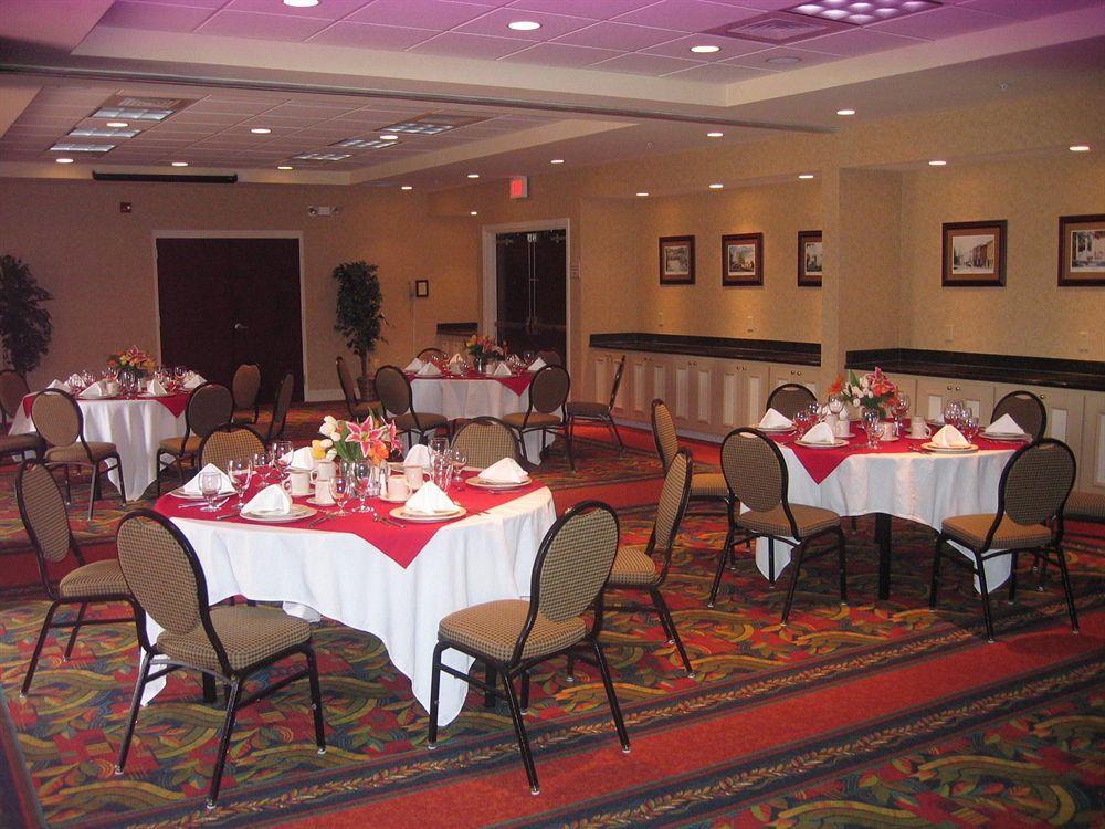 Hilton Garden Inn Huntsville/Space Center Buitenkant foto