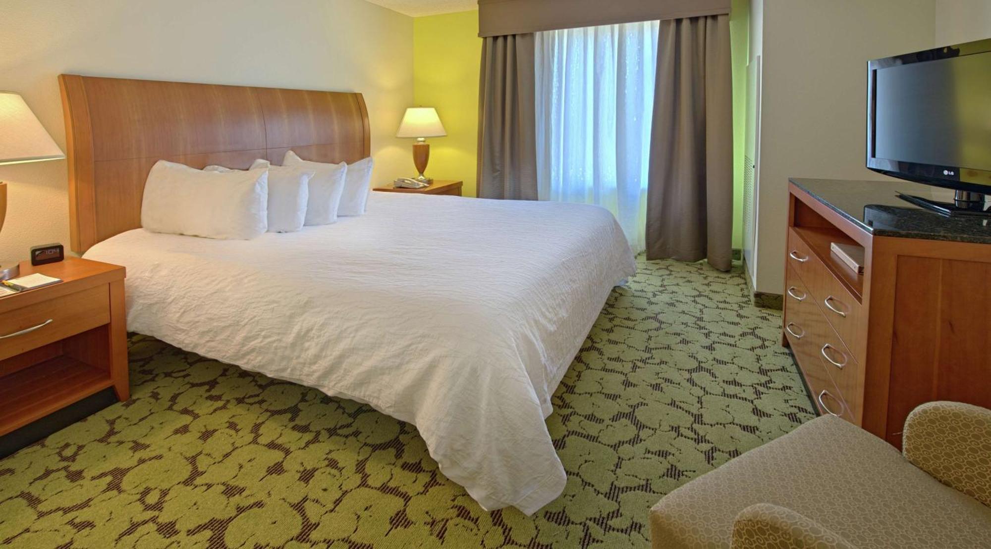 Hilton Garden Inn Huntsville/Space Center Buitenkant foto