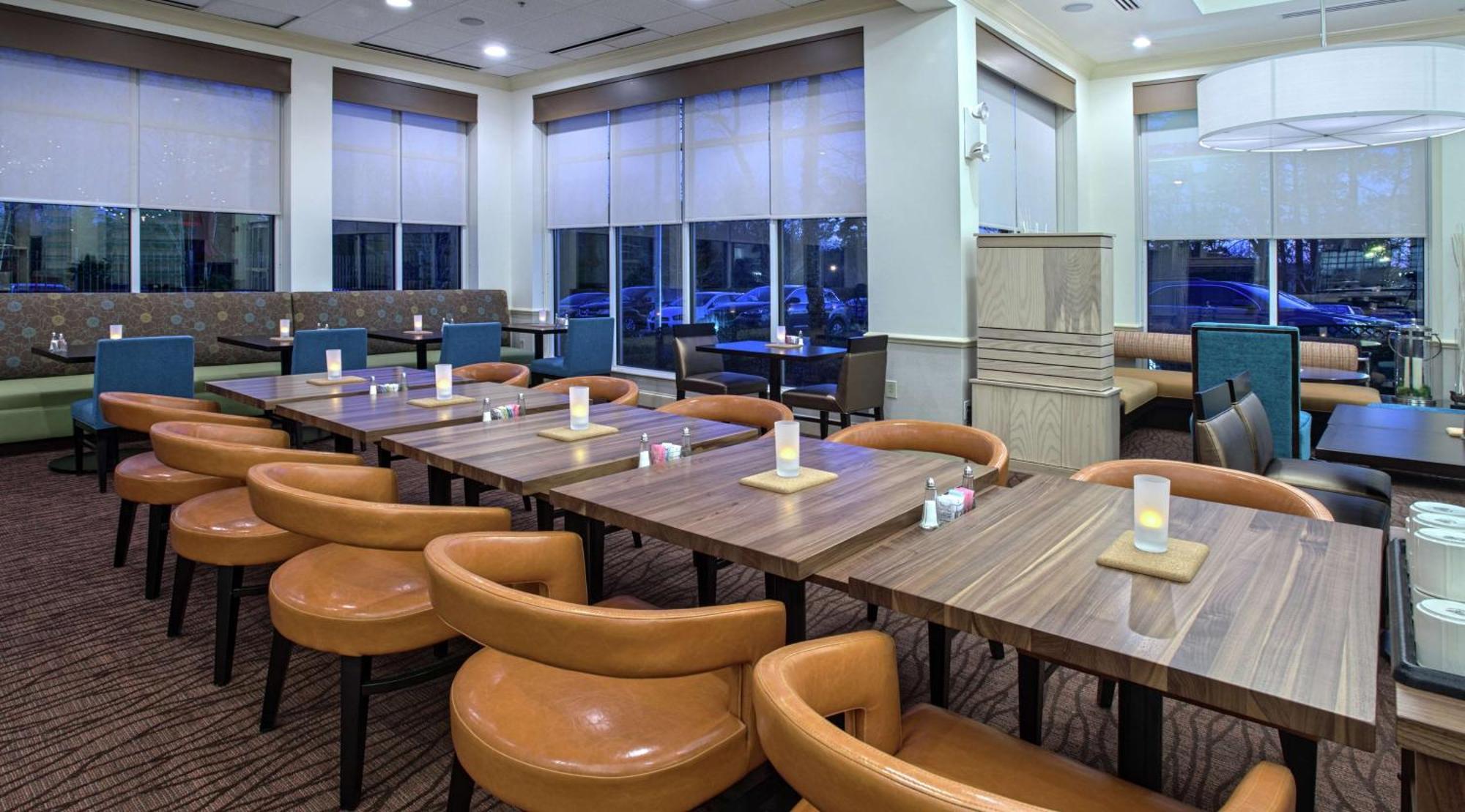 Hilton Garden Inn Huntsville/Space Center Buitenkant foto