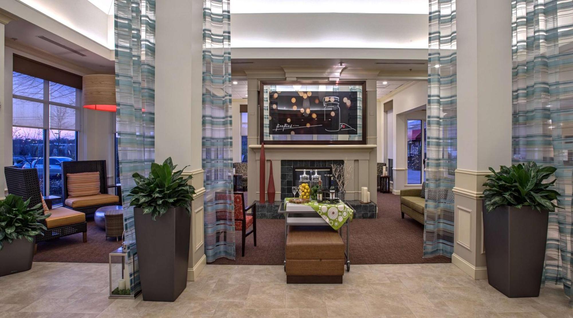 Hilton Garden Inn Huntsville/Space Center Buitenkant foto