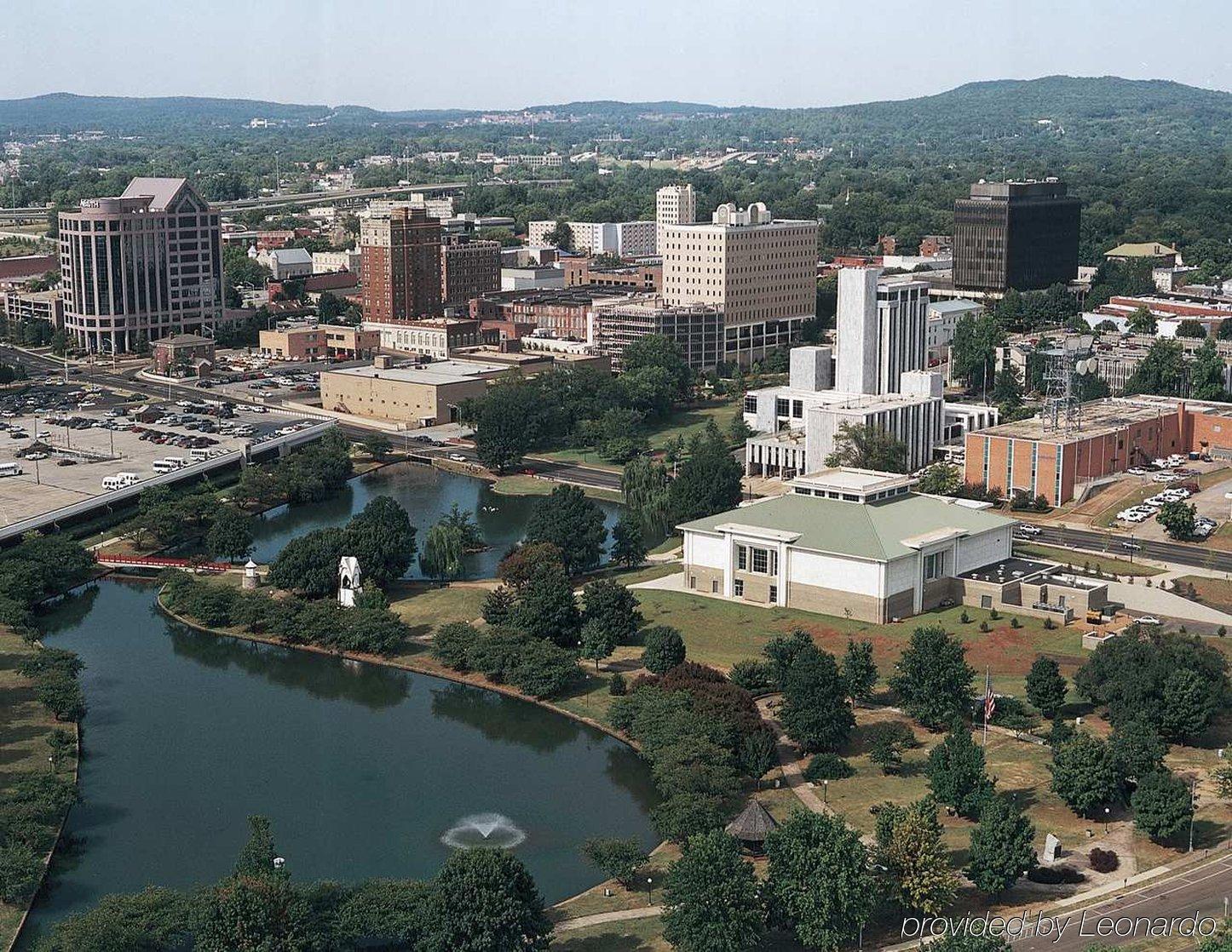 Hilton Garden Inn Huntsville/Space Center Buitenkant foto